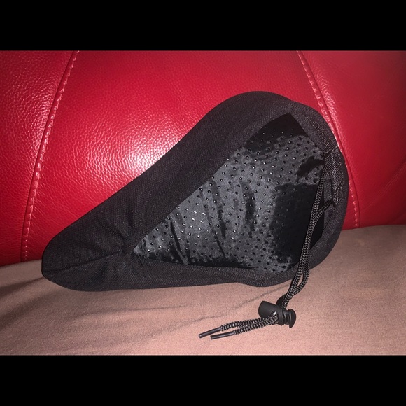 Gel bicycle seat cover NWOT - Picture 2 of 2